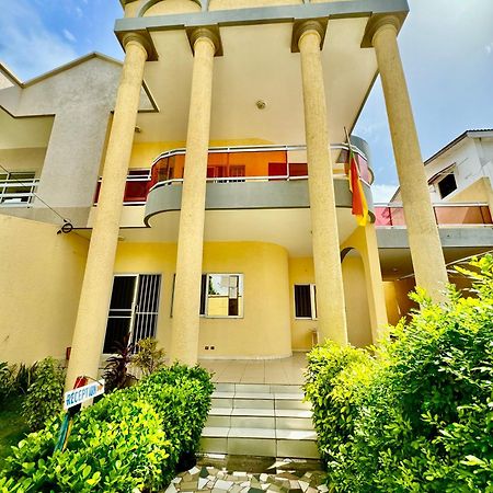 Guesthouse Cocotiers Cotonou Exterior photo
